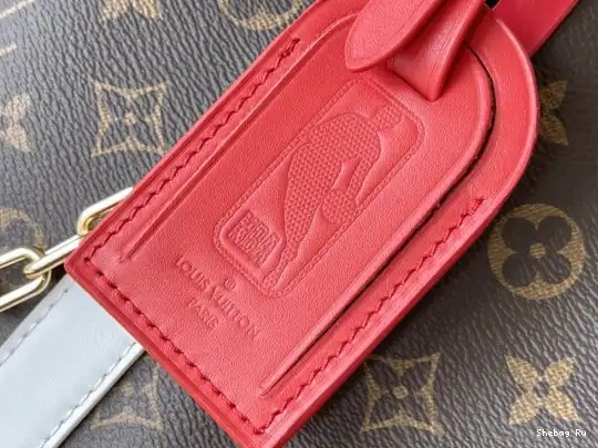 KEEPALL VUITTON LVXNBA LOUIS 55 BASKETBALL 0518